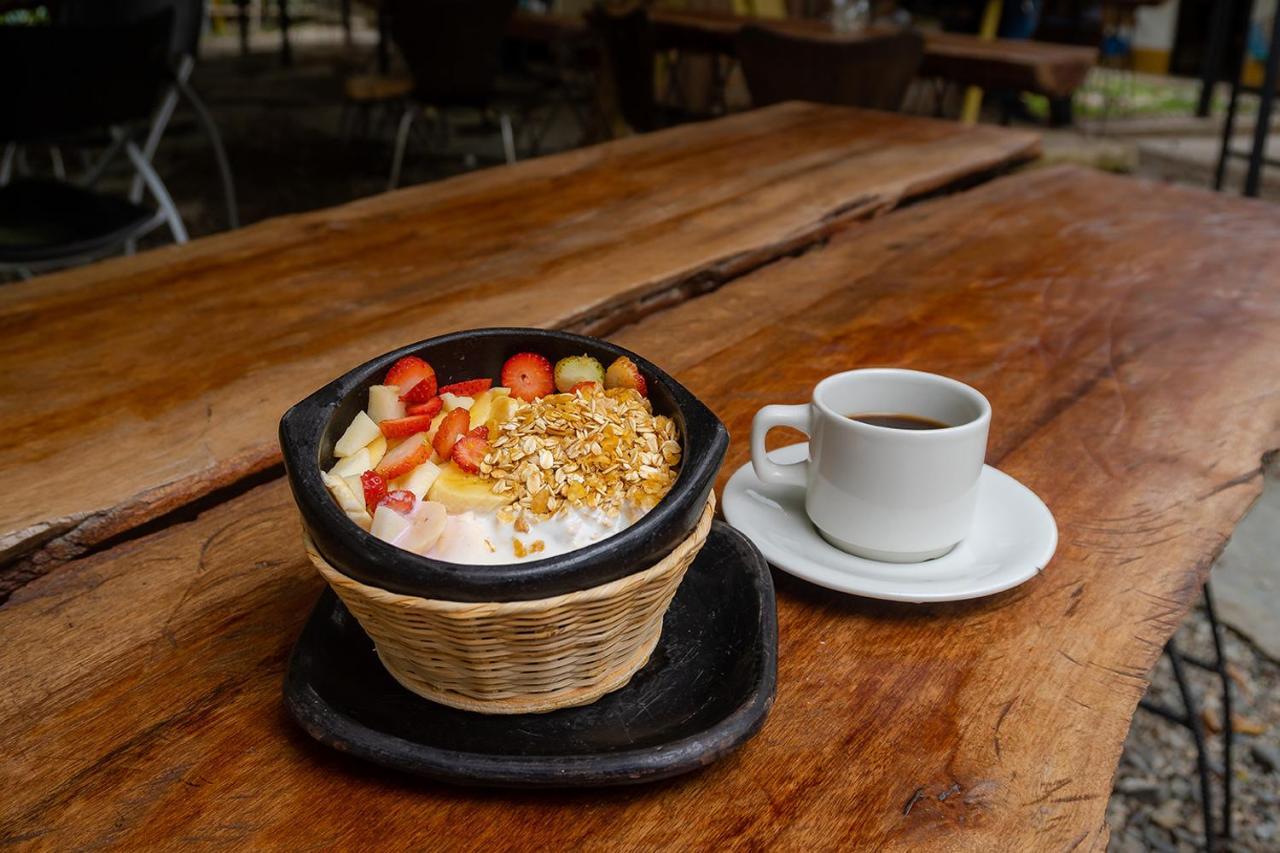 Ayenda Flora Jaguar Acomodação com café da manhã Ibagué Exterior foto